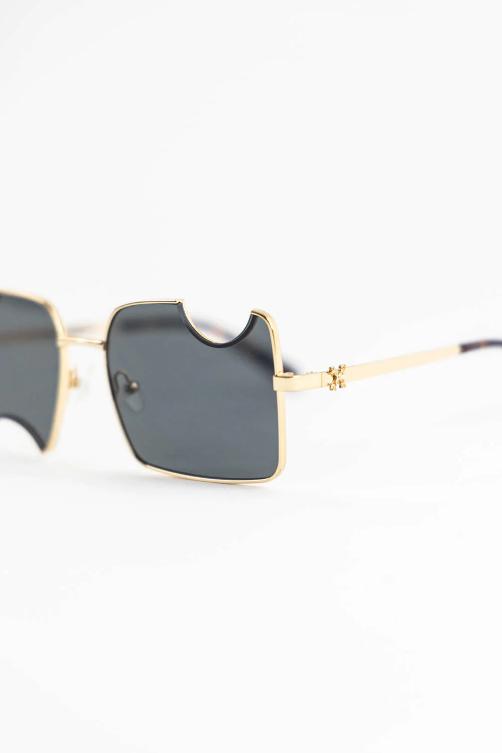 Off - White Cady Cut Out Rectangular Frame Sunglasses - Gold